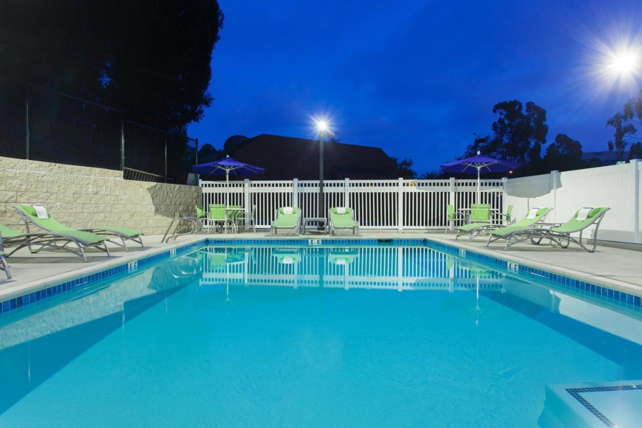 Express Mira Mesa By Ihg Hotel San Diego